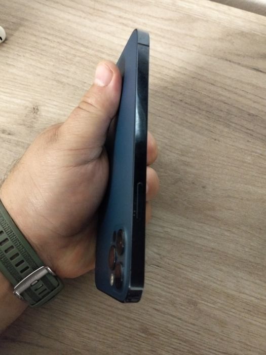 Vând iPhone 12 pro 128gb