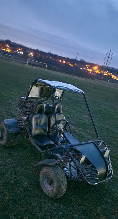 Vand sau schimb buggy 250cc