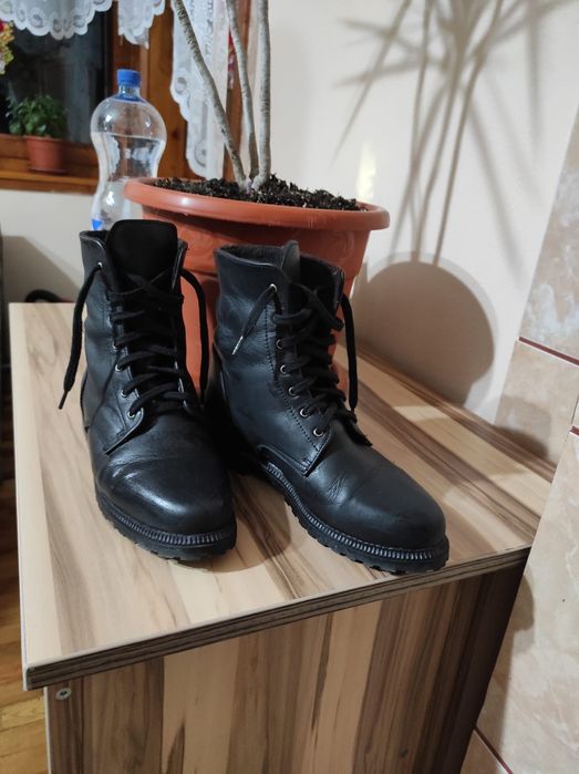 Ghete de dama piele naturala