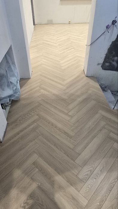 Laminat pol teramza akuratniy chiroyliy qberamz(yo’lka palbniy) termaz