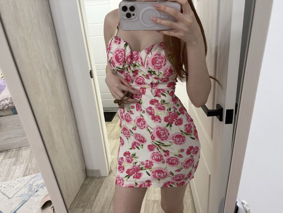 Платье летнее короткое цветовное женственно