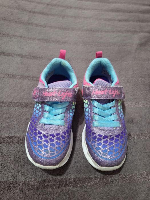 Skechers pentru fetite cu luminite
