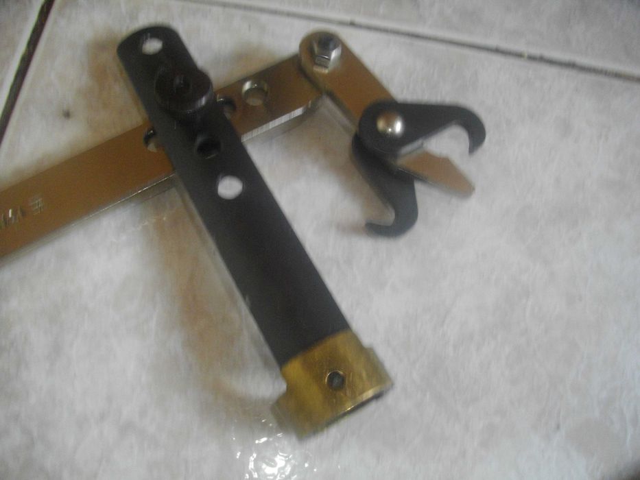 Клещи Огъване Тръби Спирачки/ Монтаж Накладки/ Монтаж Клапанна Пружина