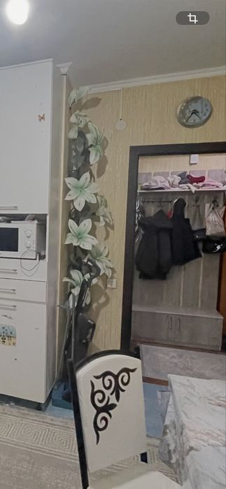 Светильник в виде цветочка, до потолка