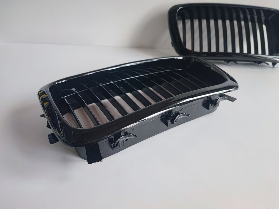 Бъбреци БМВ Е38 М Черен гланц BMW 7 E38 94-01 Решетки