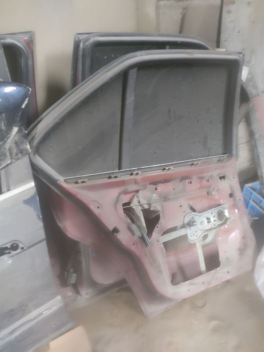 Двери на БМВ е34