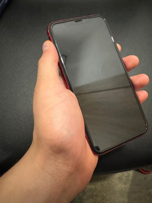 Продам срочно айфон хр