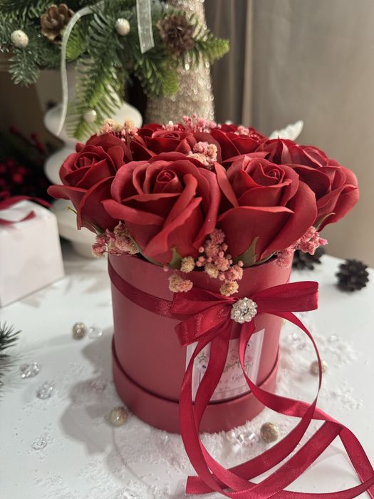 Луксозни букети от вечни сапунени рози/кутии/пликове/мече/картина