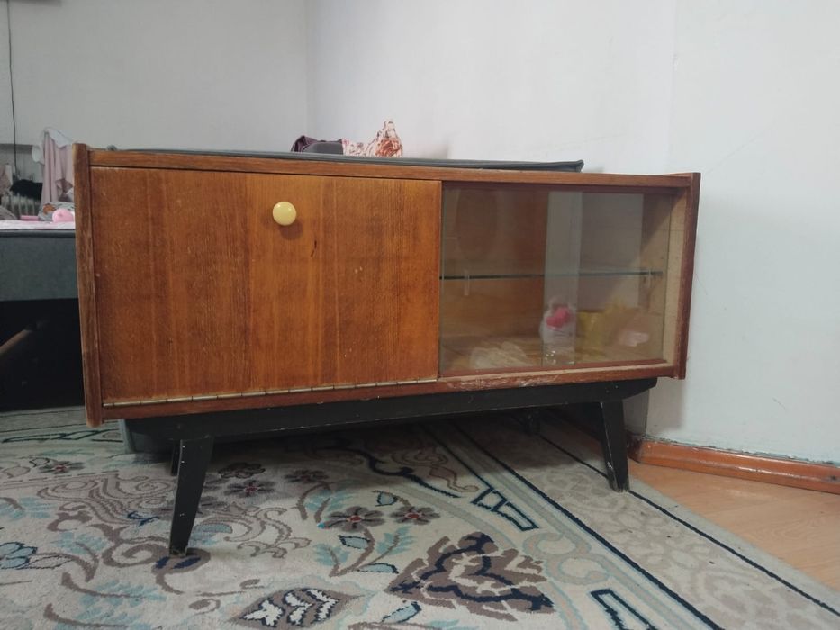 Продается тумбочка