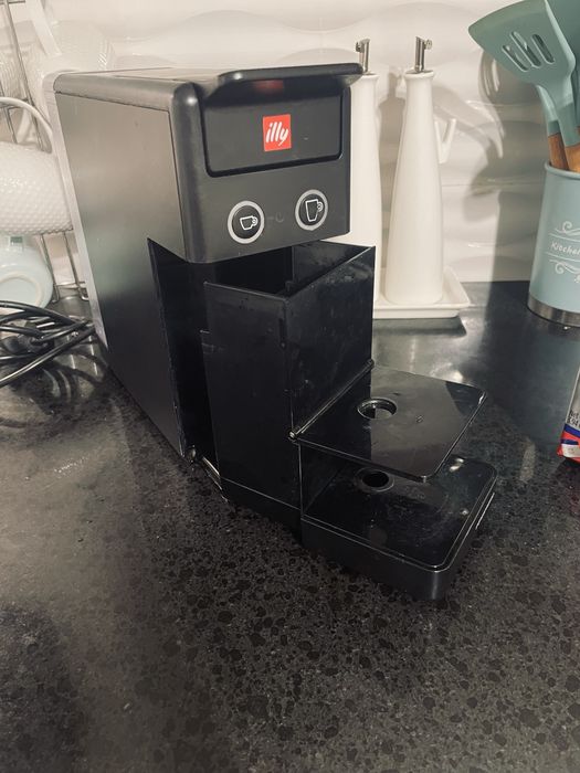 Espressor Illy Francis Y3.3 Iperespresso + 18 capsule cafea