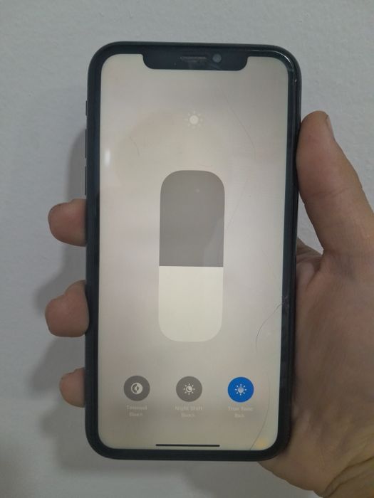 Айфон XR сатылмда