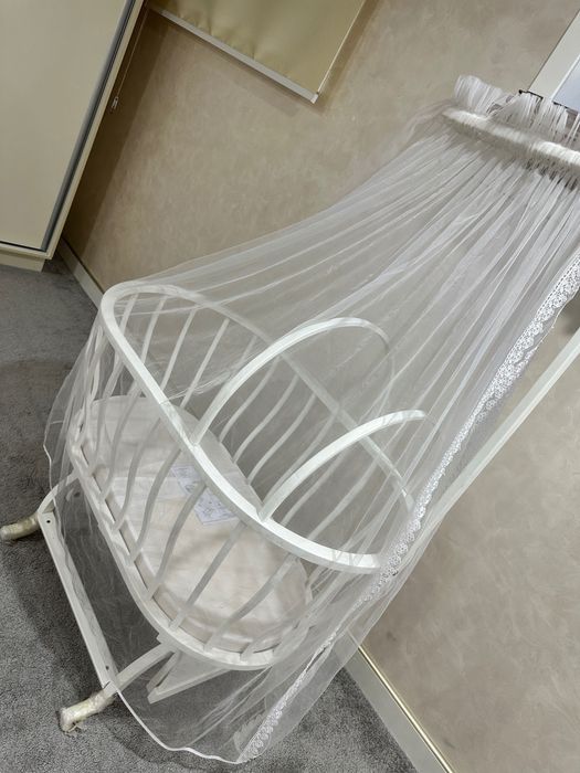 Bolalar belanchagi krovatkasi