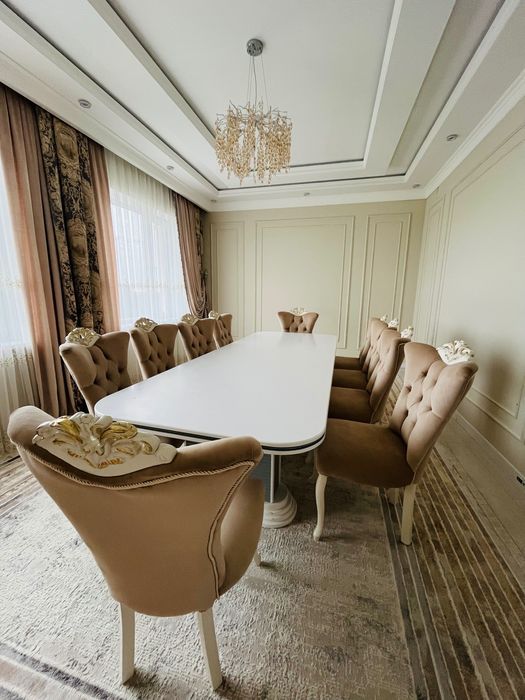 Стол+стулья для гостиной