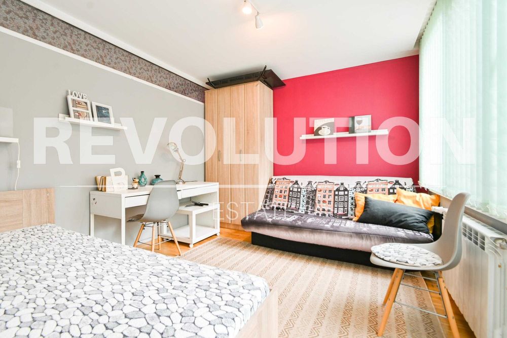 Продава се Тристаен апартамент в София, Изгрев - 90 кв.м за 3556 €/кв.м - Снимка #8