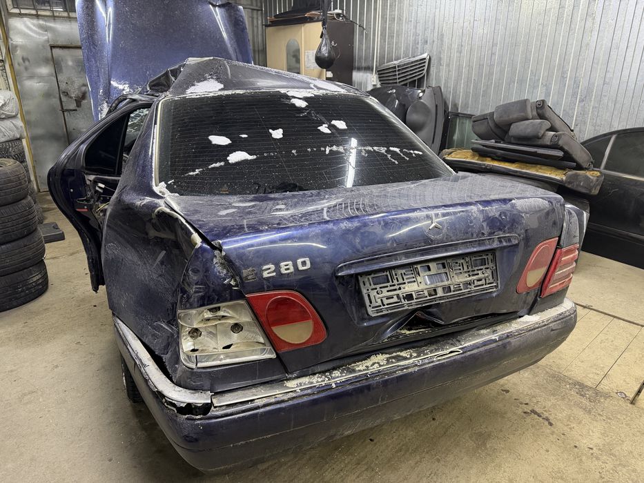 W210 мерседес на запчасти