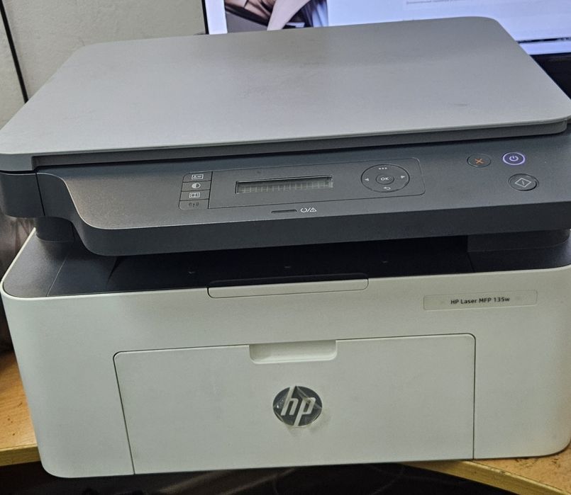 Принтер и сканер Hp mfp 135w