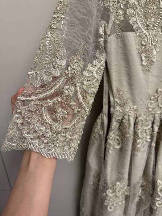 Продам Платье Lichi в отличном состоянии