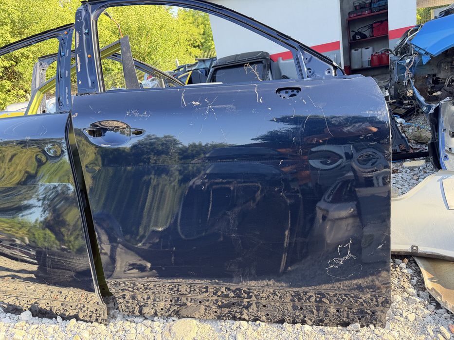 Врата Mazda CX-60 2022 год.-