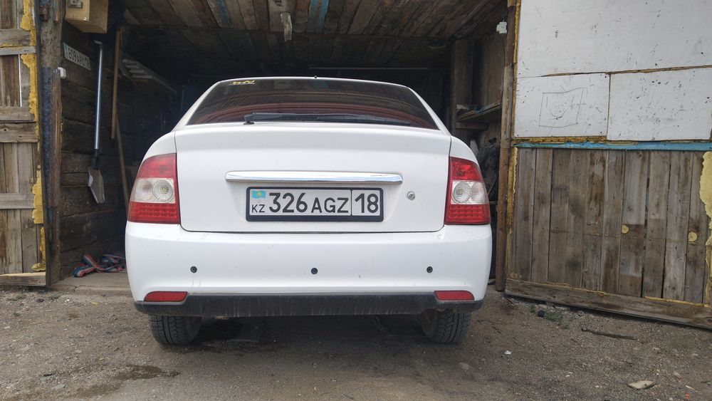 Продам Приору 2 люкс 2013 год