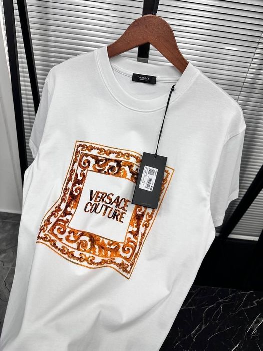 Tricouri pentru bărbați