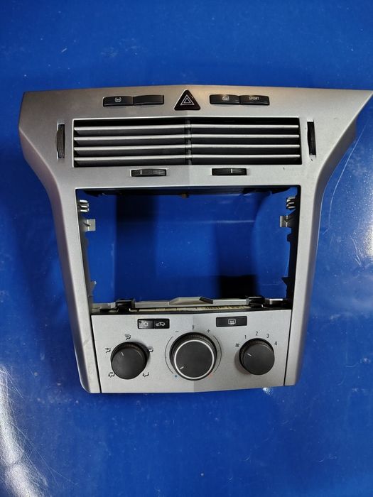 Grila plastic aer Astra h