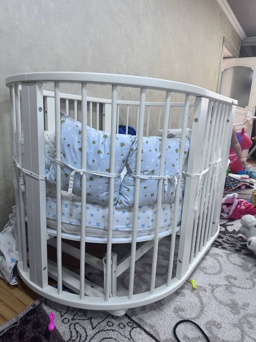 Детская кроватка