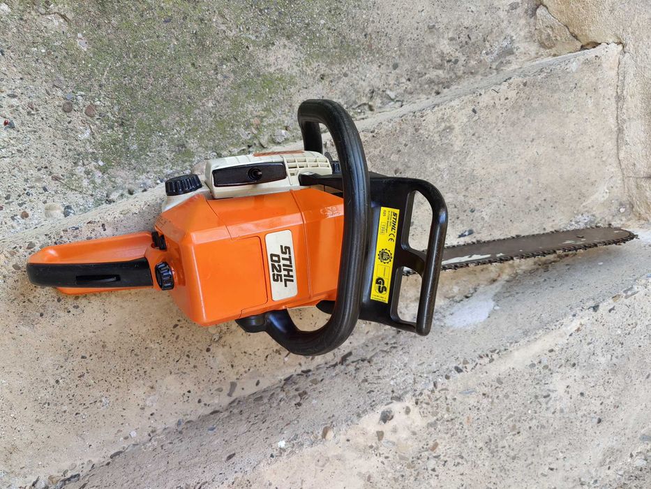STIHL 025 моторен трион