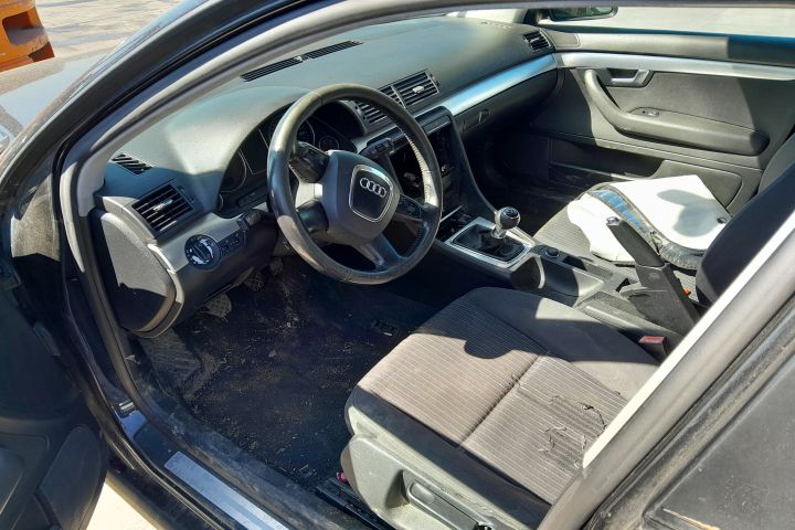 Dezmembrez Audi A4 B7