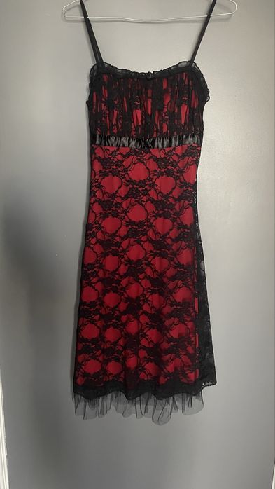 риза Mickey mouse черна нова, рокля кафява, рипс,черна, синя,