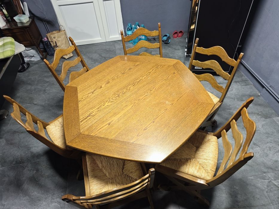 Masa cu 6 scaune din LEMN MASIV