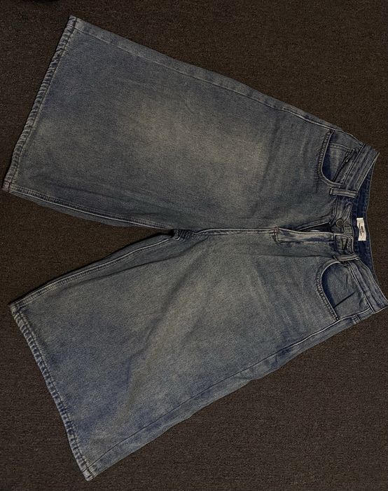 Продам шорты джинсевые