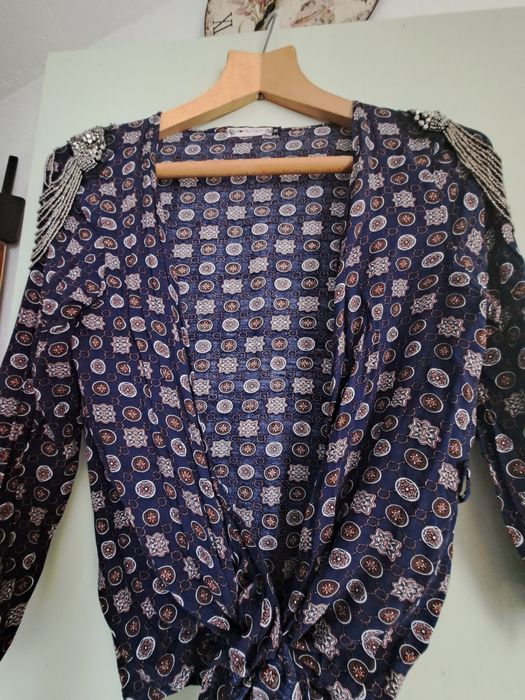 Дамски ризи с дълъг ръкав