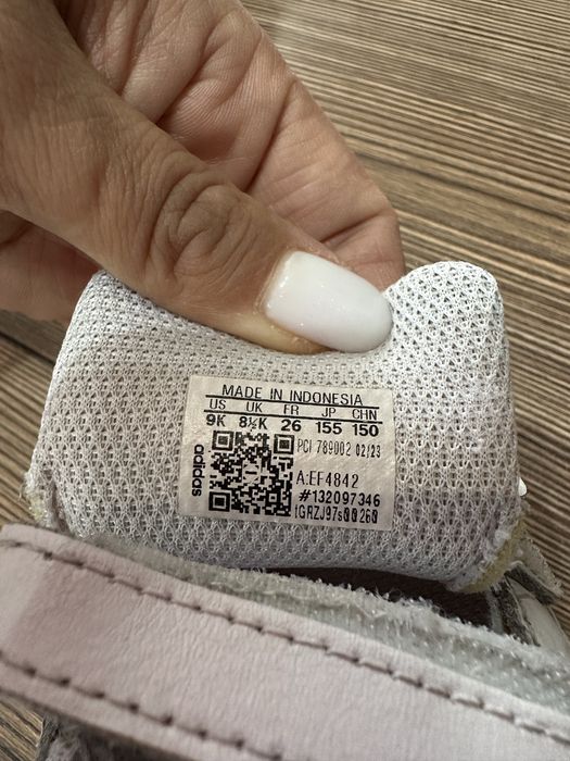 Кроссовки adidas