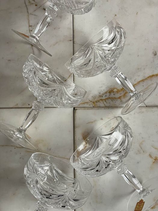 5 кристални чаши за шампанско