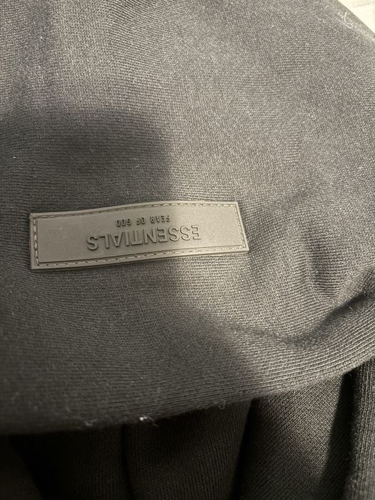 Hanorac Essentials Fear of God – Negru, M NOU cu etichetă