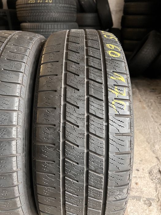2 anvelope M+S 215/60/17 c , goodyear !