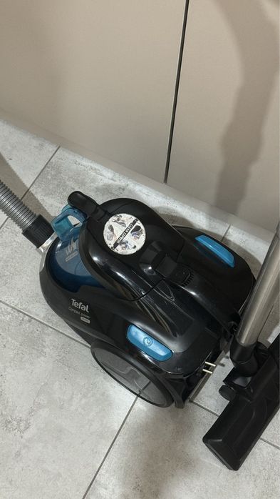 Продам пылесос Tefal