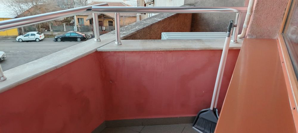 Давам под наем боксониера