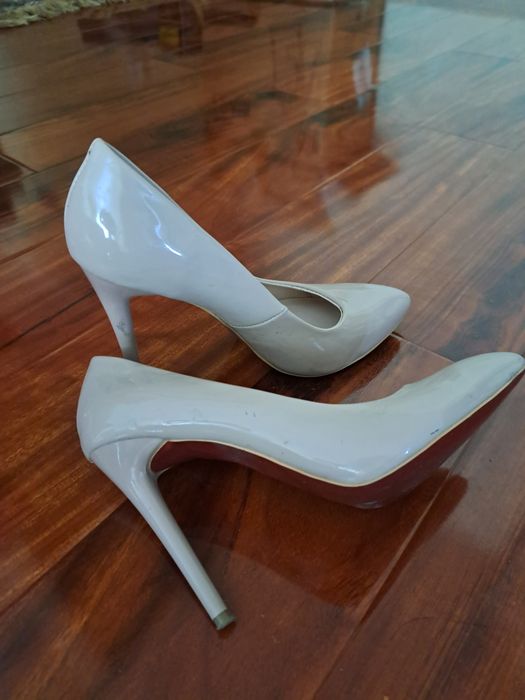 Продам Женские Туфли