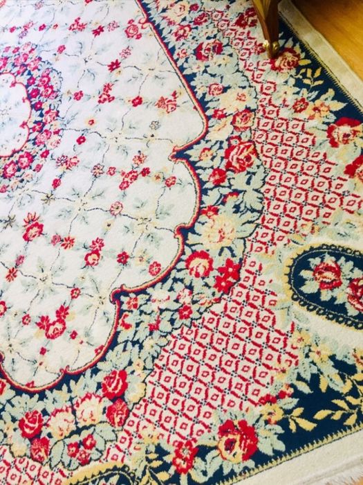 Красивый  ковёр Бельгия