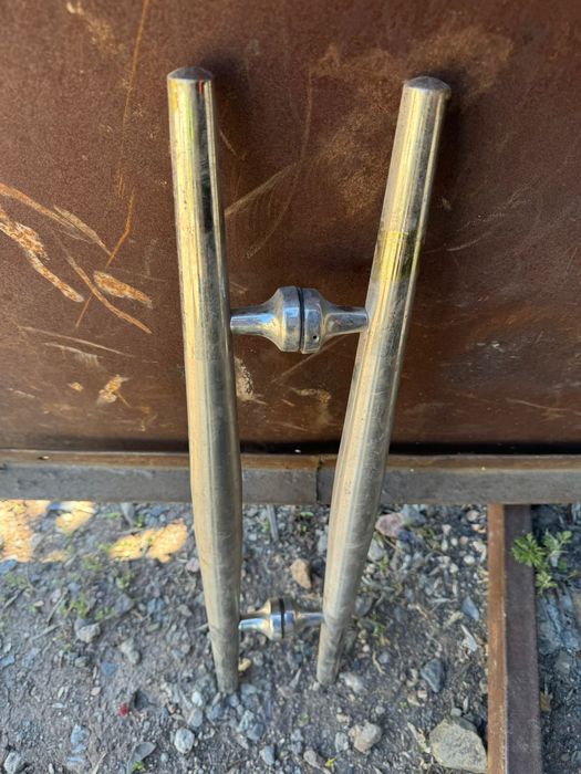 Ручки дверные.    .