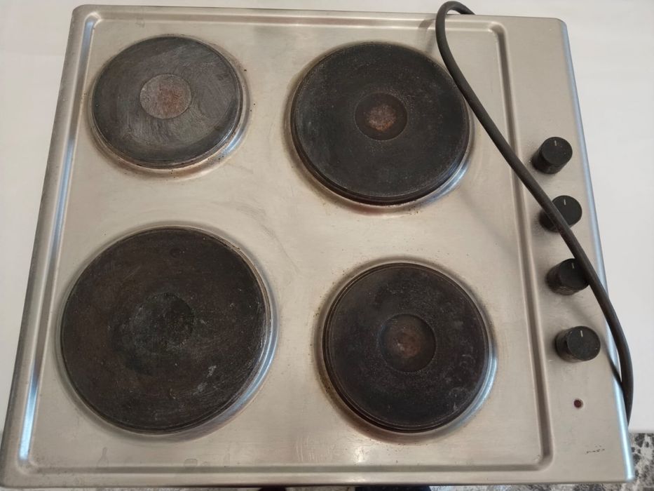 Продается встроенная плита