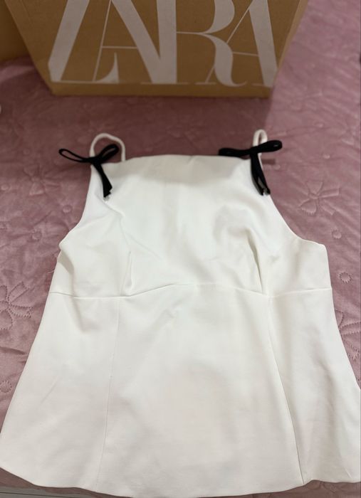 Топове от Зара по 10€ нови с етикет при интерес изпращам реални снимки