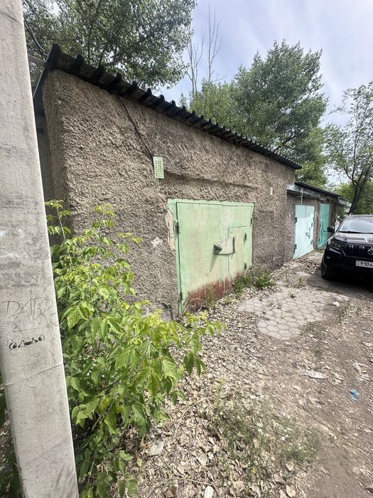 Продам большой гараж/Бокс 100м2