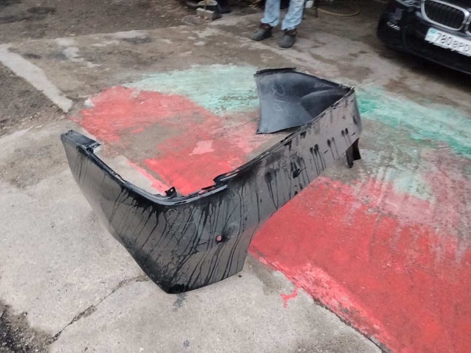 Задний бампер на Toyota Camry 70