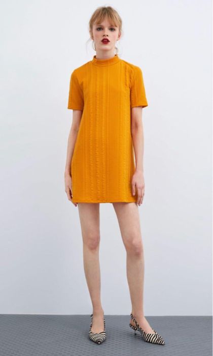 Жълта рокля Zara