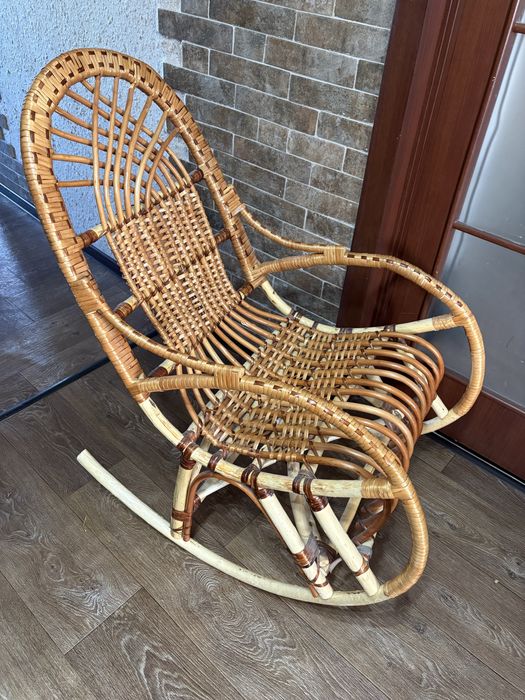 Плетеное кресло из ивы