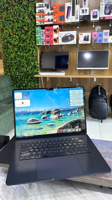 B/U Macbook M2 идеал холатда