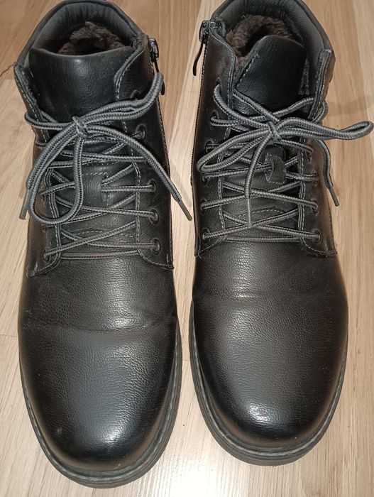 Мъжки обувки номер 42