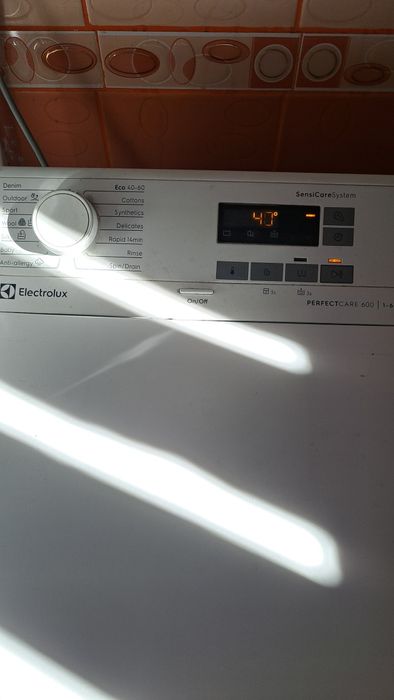 Masina de spalat verticala  electrolux